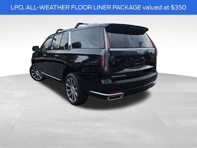 Used 2022 Cadillac Escalade ESV Premium Luxury Platinum AWD/4WD image 7