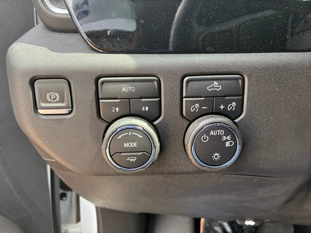 Used 2024 Chevrolet Silverado 1500 LT AWD/4WD image 20