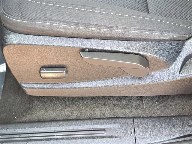 Used 2018 Chevrolet Colorado LT w/ Redline Special Edition image 20