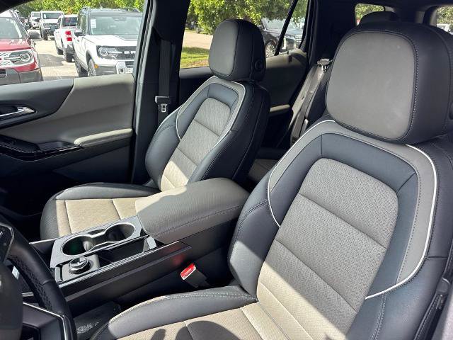 Used 2026 Chevrolet Equinox LT w/ Convenience Package II FWD image 10