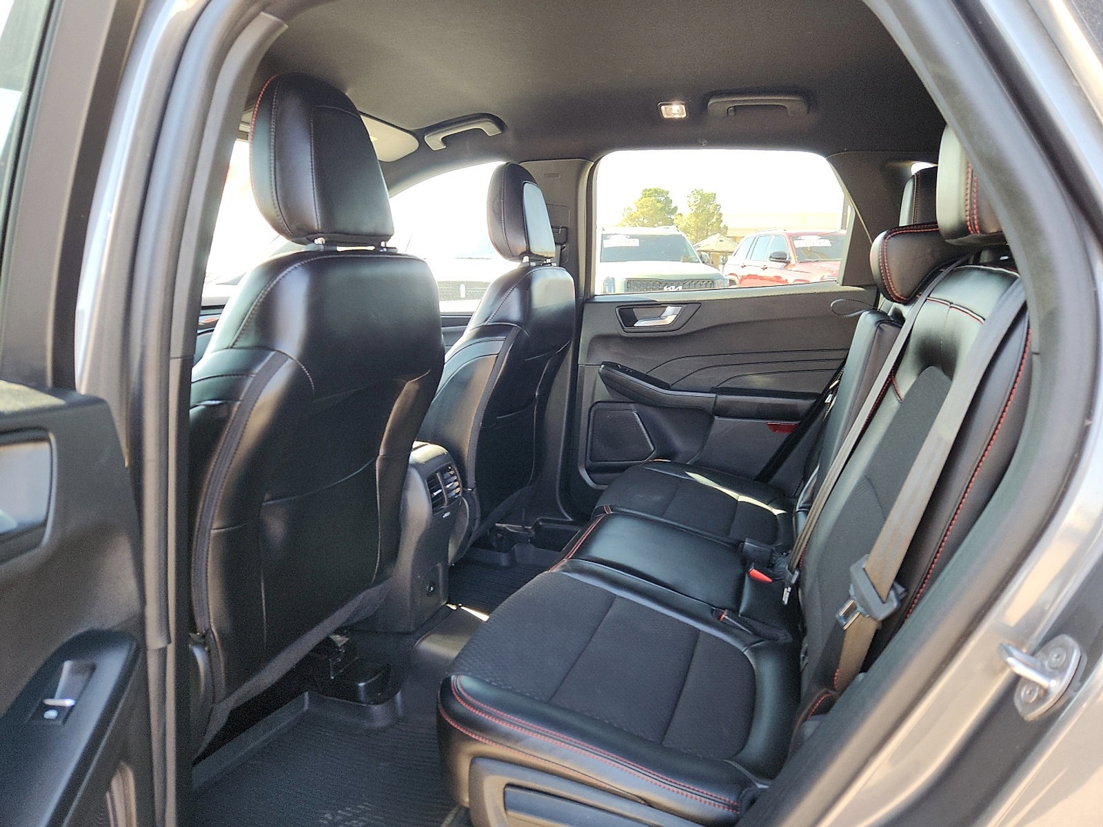 Certified 2024 Ford Escape ST-Line image 9