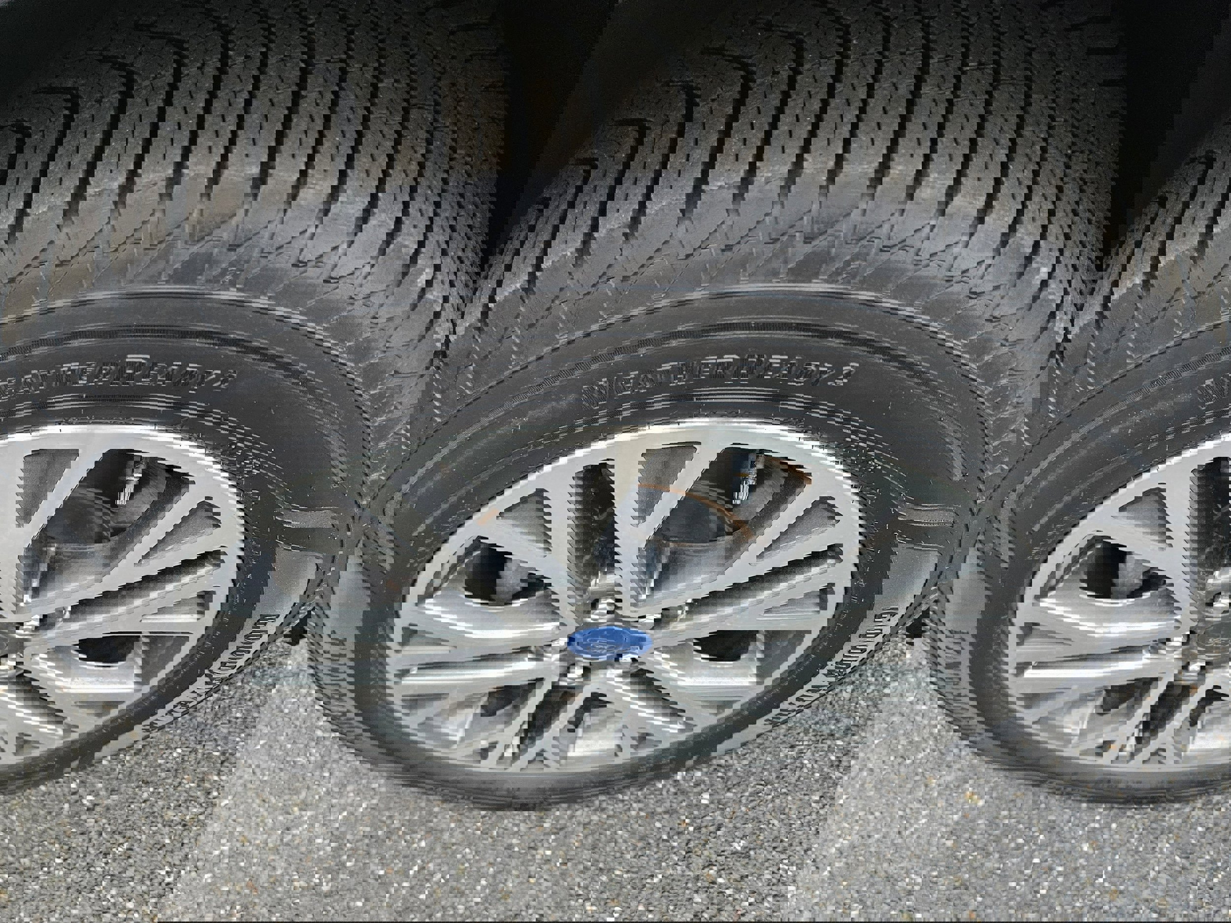 Certified 2020 Ford Escape SEL image 9