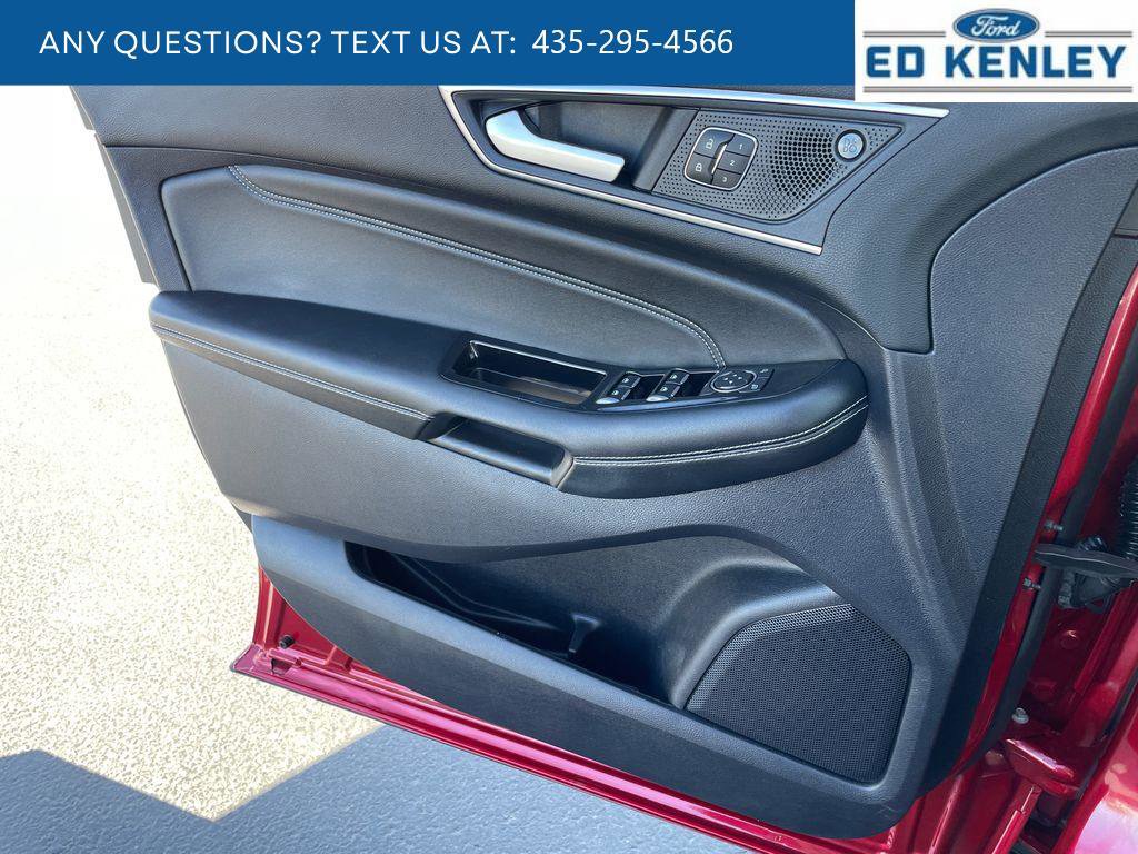 Certified 2020 Ford Edge Titanium w/ Equipment Group 301A AWD/4WD image 21