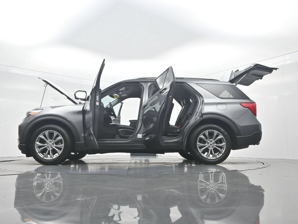 Certified 2023 Ford Explorer Limited RWD image 53