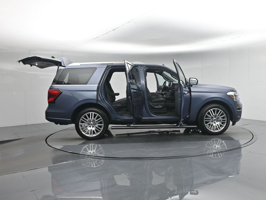 Certified 2023 Ford Expedition Platinum image 34