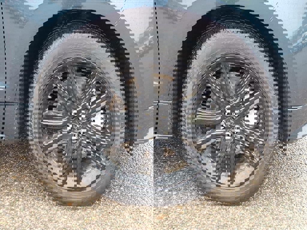 Certified 2024 Ford Edge ST-Line image 10