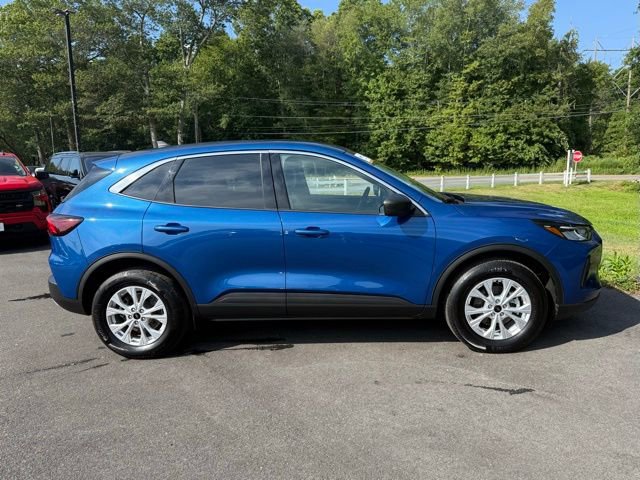 Certified 2023 Ford Escape Active image 2