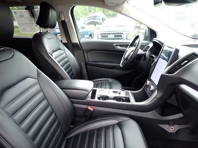 Certified 2022 Ford Edge SEL w/ Convenience Package AWD/4WD image 9