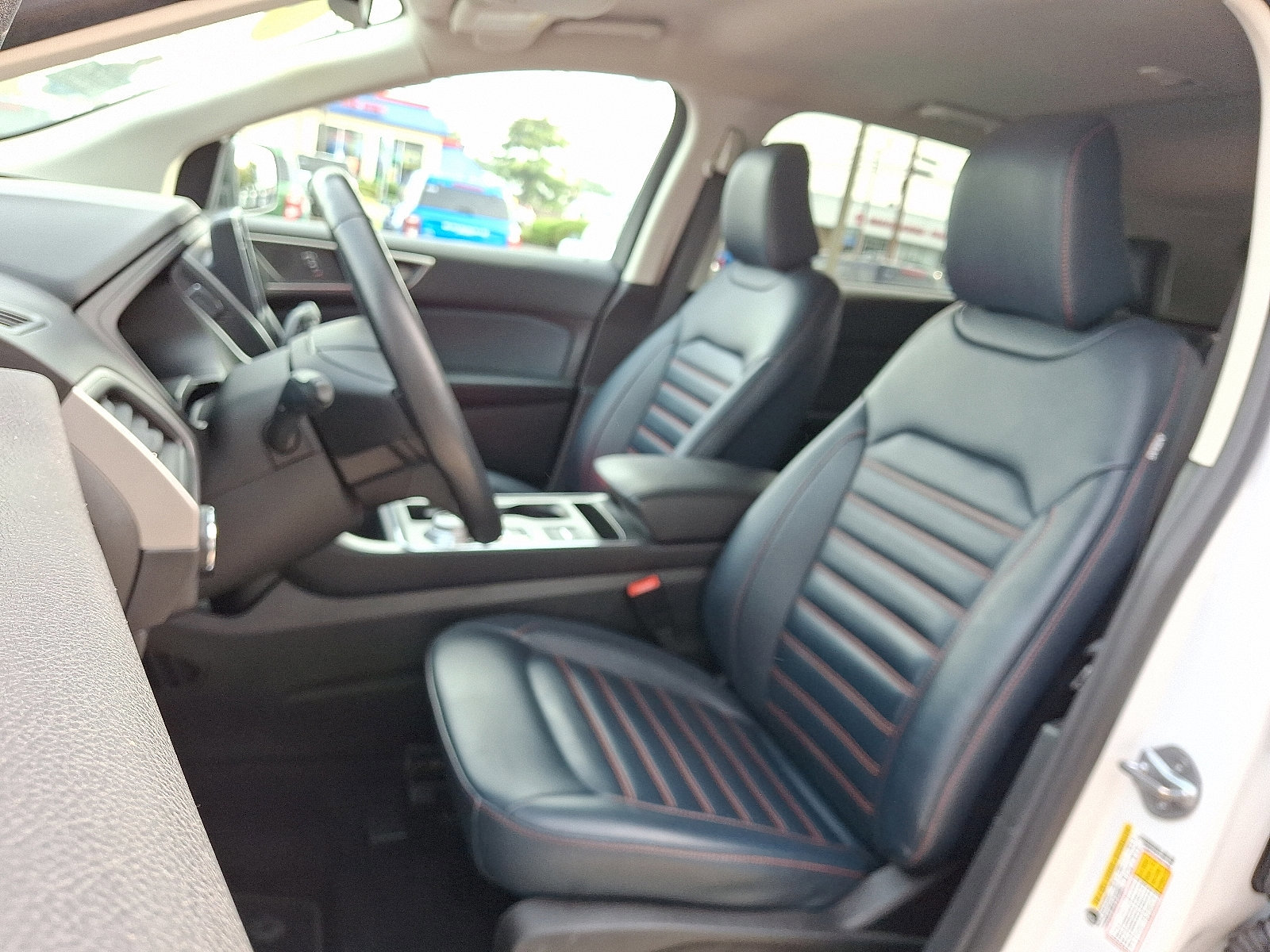 Certified 2023 Ford Edge SEL w/ Sport Appearance Package image 15