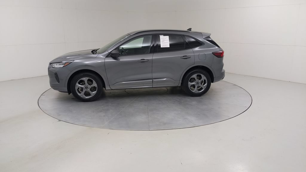 Certified 2024 Ford Escape ST-Line w/ Tech Pack #1 AWD/4WD image 18