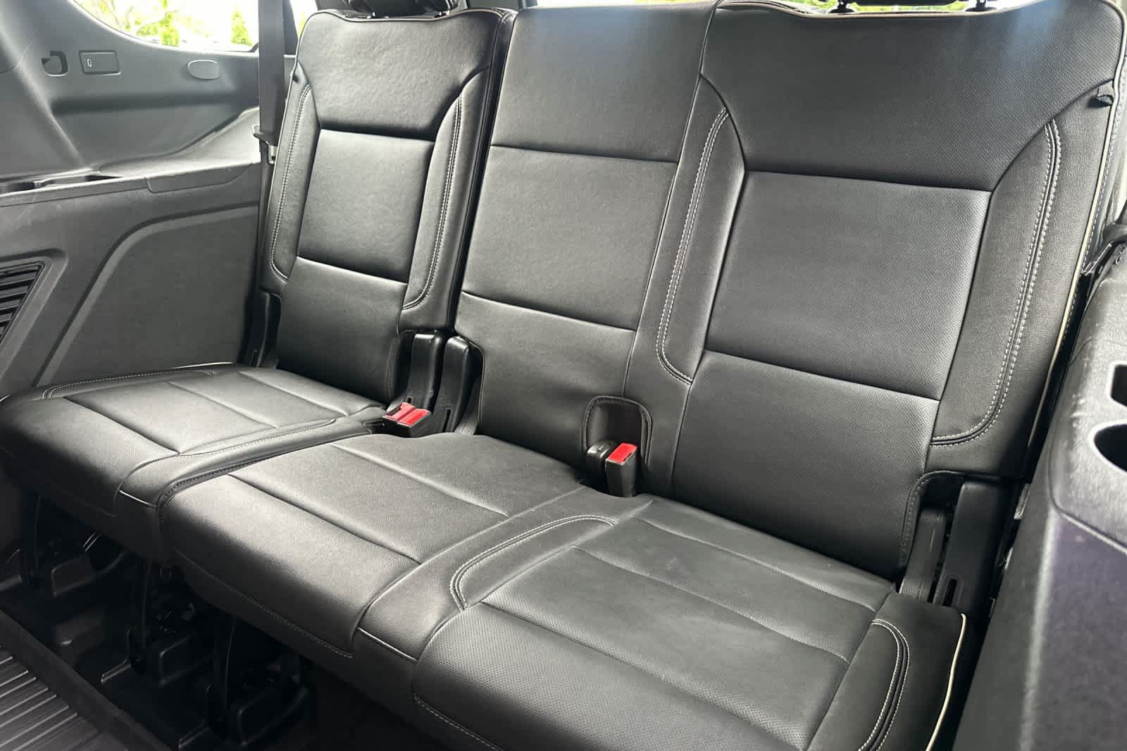 Used 2025 GMC Yukon Elevation AWD/4WD image 15