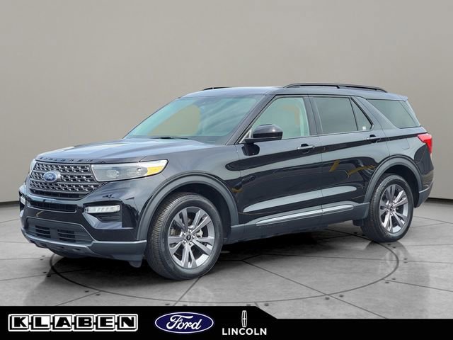 Certified 2023 Ford Explorer XLT w/ Equipment Group 202A AWD/4WD image 1