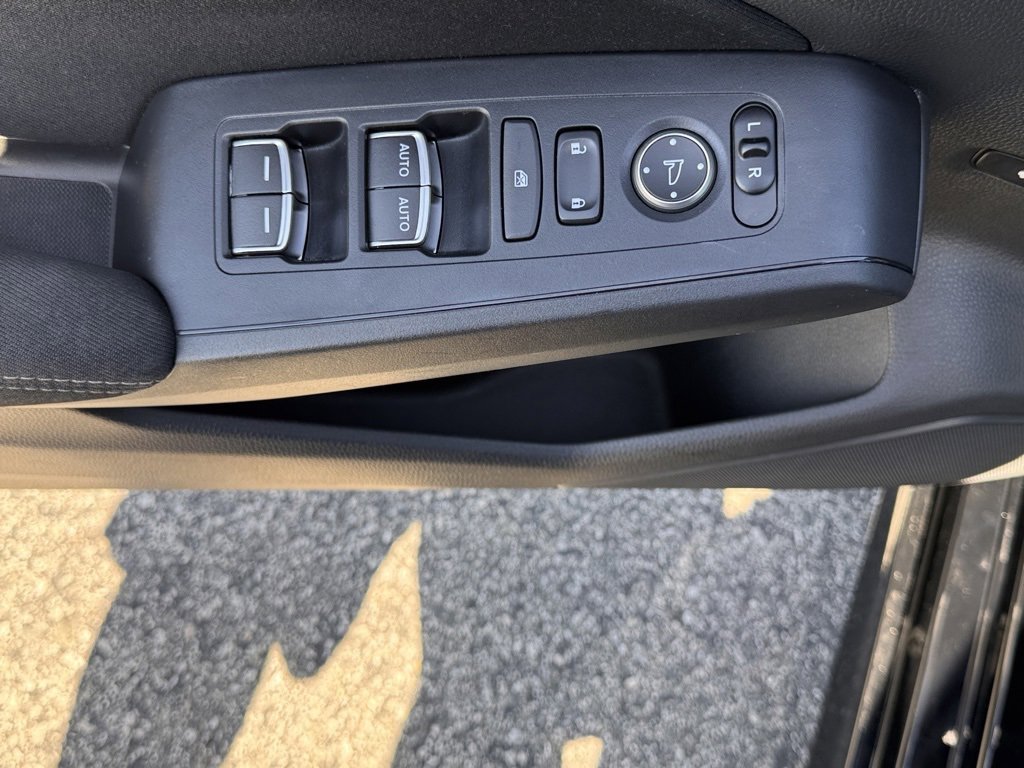 Used 2023 Honda Civic Sport image 16