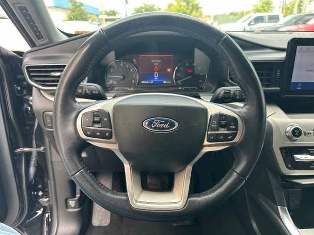 Certified 2023 Ford Explorer XLT w/ Equipment Group 202A RWD image 18