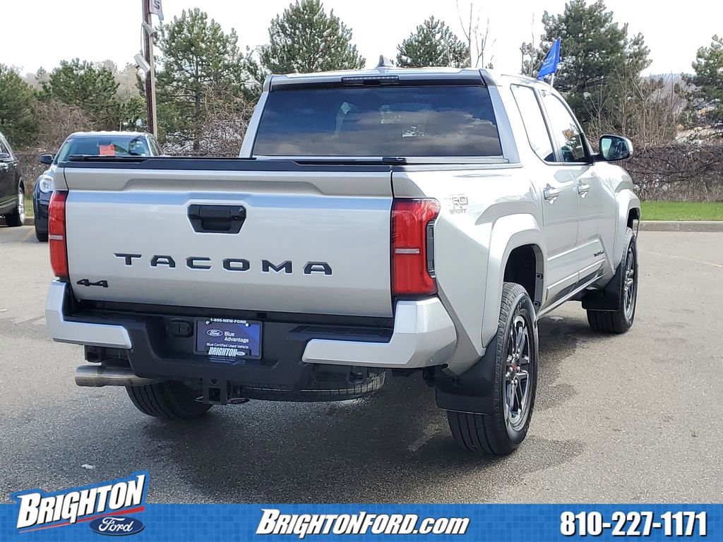 Used 2025 Toyota Tacoma TRD Sport image 4