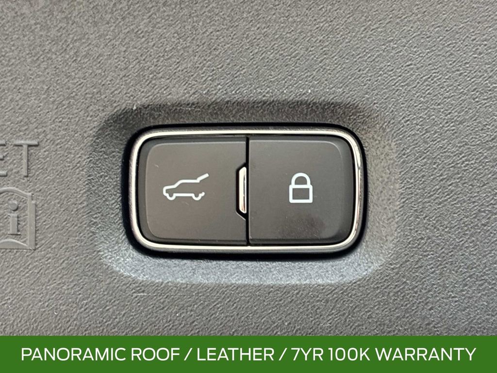 Certified 2025 Ford Expedition Max King Ranch image 16