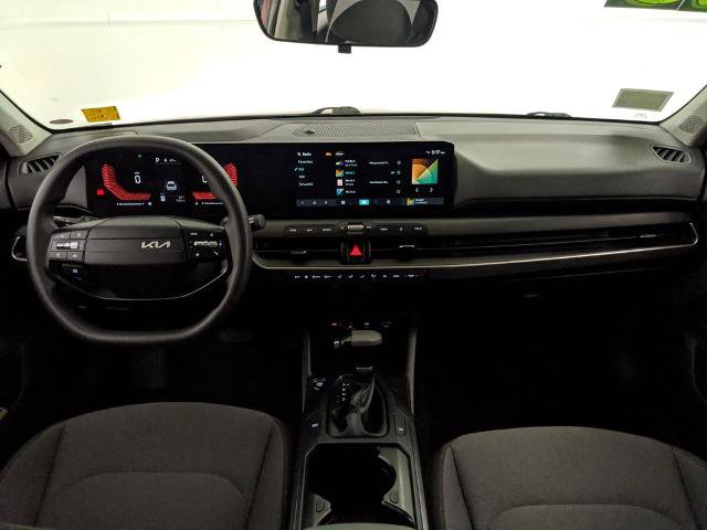 Used 2025 Kia K4 FWD image 7