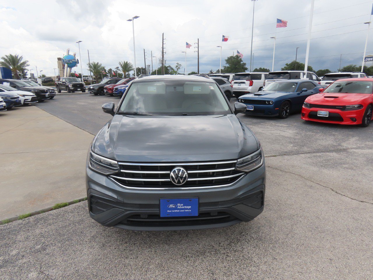 Used 2022 Volkswagen Tiguan S FWD image 4