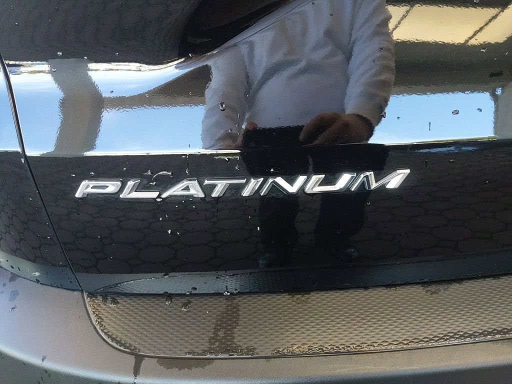 Certified 2023 Ford Escape Platinum w/ Premium Technology Package AWD/4WD image 8