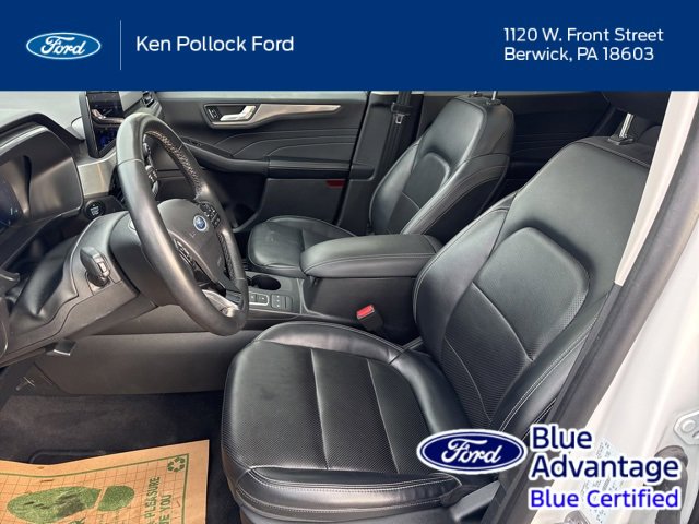 Certified 2022 Ford Escape Titanium w/ Class II Trailer Tow Package image 17