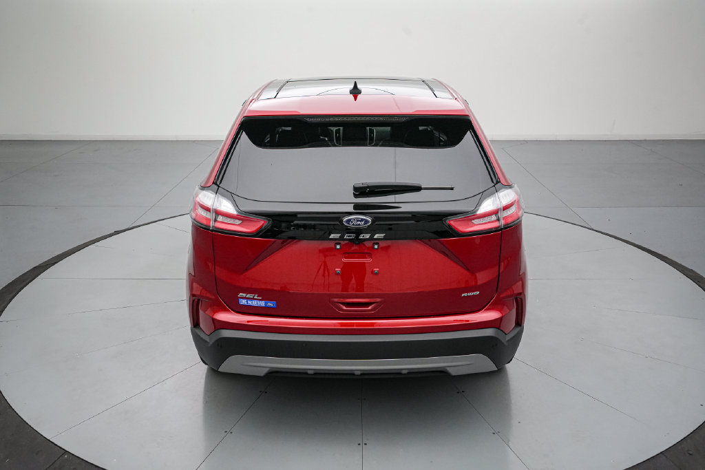 Certified 2024 Ford Edge SEL w/ Convenience Package AWD/4WD image 5