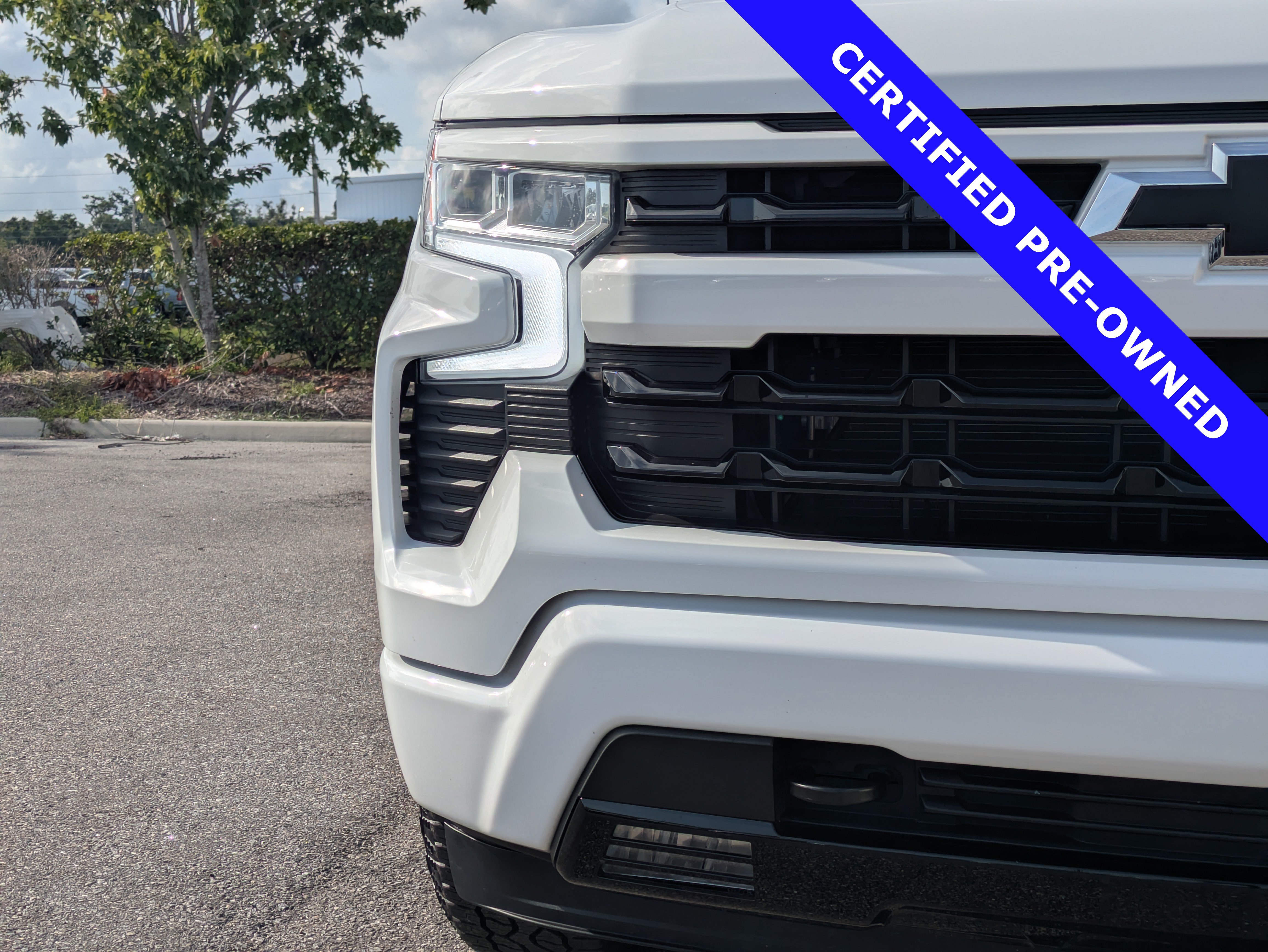 Used 2025 Chevrolet Silverado 1500 RST AWD/4WD image 9