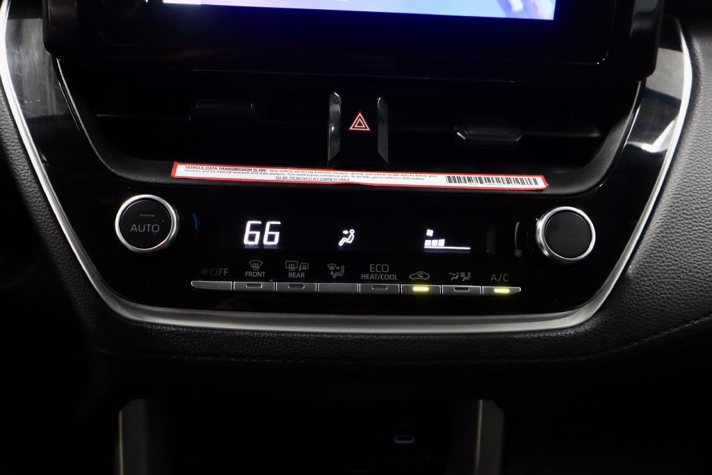 Used 2024 Toyota Corolla Cross LE w/ Moonroof Package AWD/4WD image 27