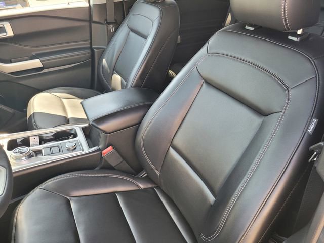 Certified 2023 Ford Explorer XLT w/ Equipment Group 202A AWD/4WD image 11