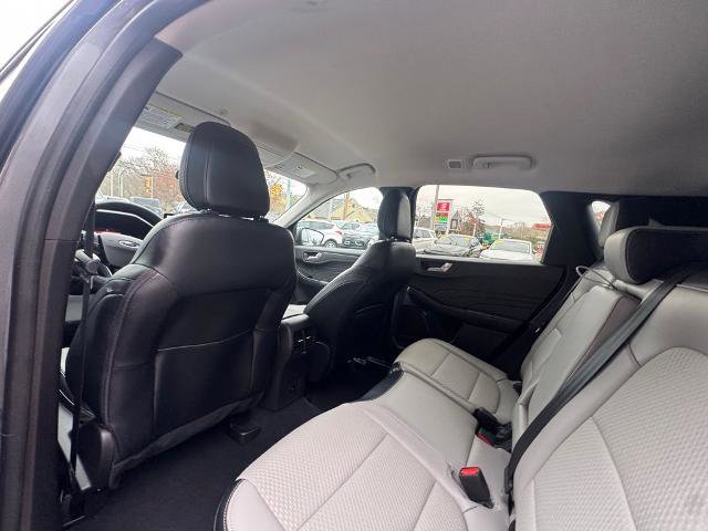 Certified 2023 Ford Escape SE w/ Class II Trailer Tow Package image 12