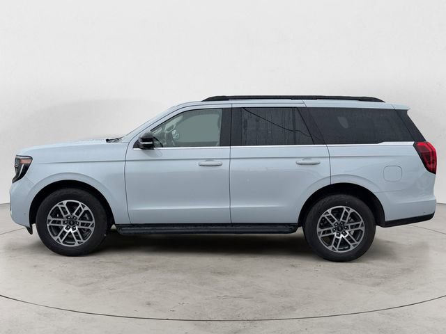 Certified 2025 Ford Expedition Active AWD/4WD image 2