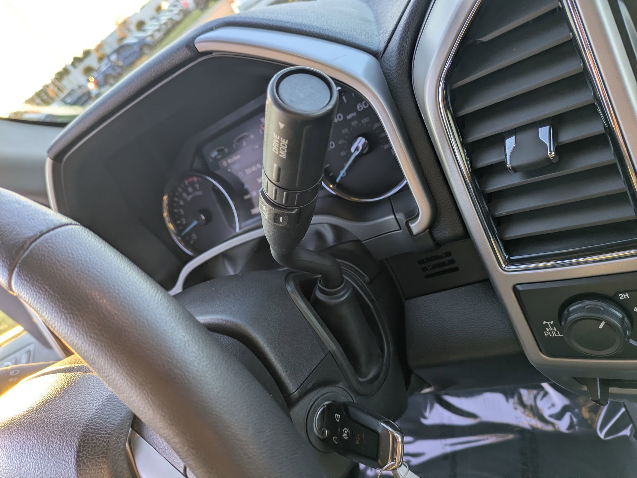 Certified 2020 Ford F250 Lariat w/ Tremor Off-Road Package image 21