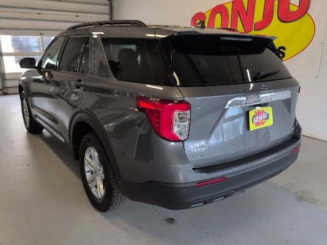 Certified 2023 Ford Explorer XLT AWD/4WD image 3
