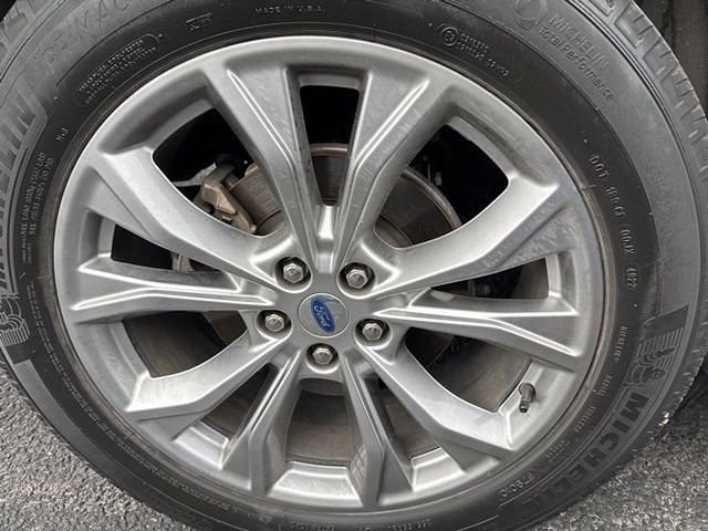 Certified 2023 Ford Explorer XLT w/ Equipment Group 202A image 8