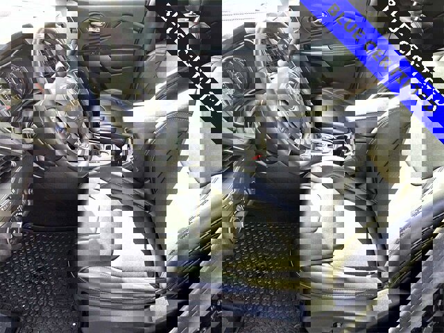 Used 2019 Jeep Cherokee Latitude Plus w/ Comfort/Convenience Group image 11