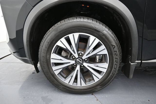 Used 2023 Nissan Rogue SV AWD/4WD image 9