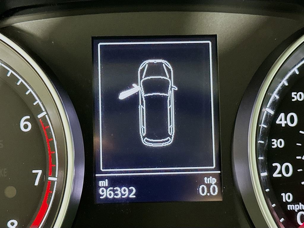 Used 2018 Volkswagen Golf S AWD/4WD image 27