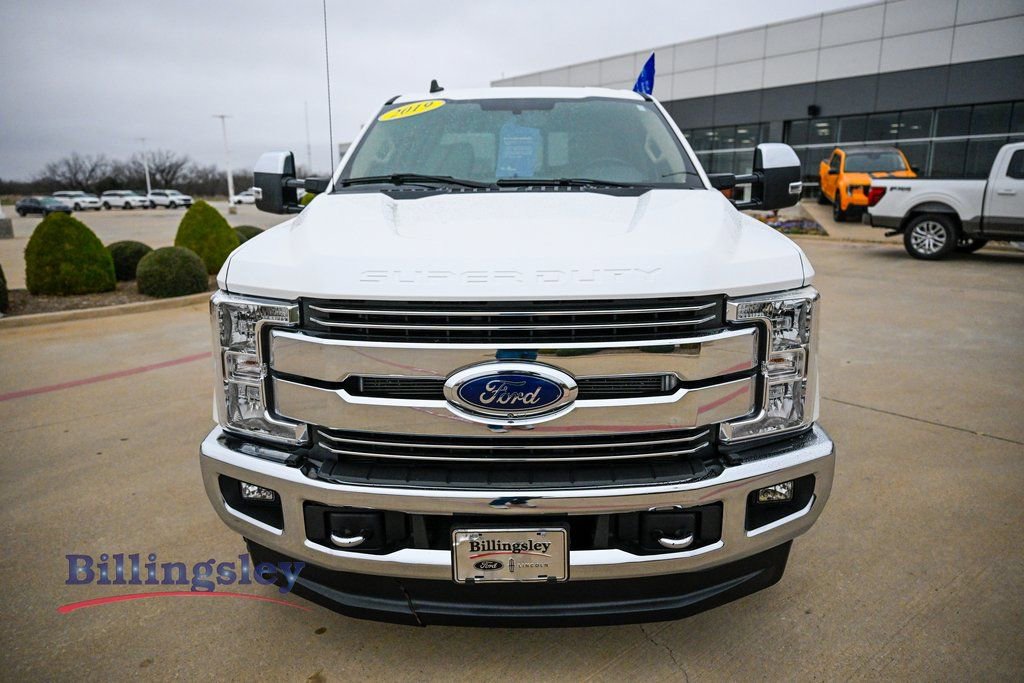 Certified 2019 Ford F350 Lariat w/ Chrome Package image 2