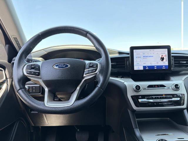 Certified 2021 Ford Explorer XLT RWD image 11