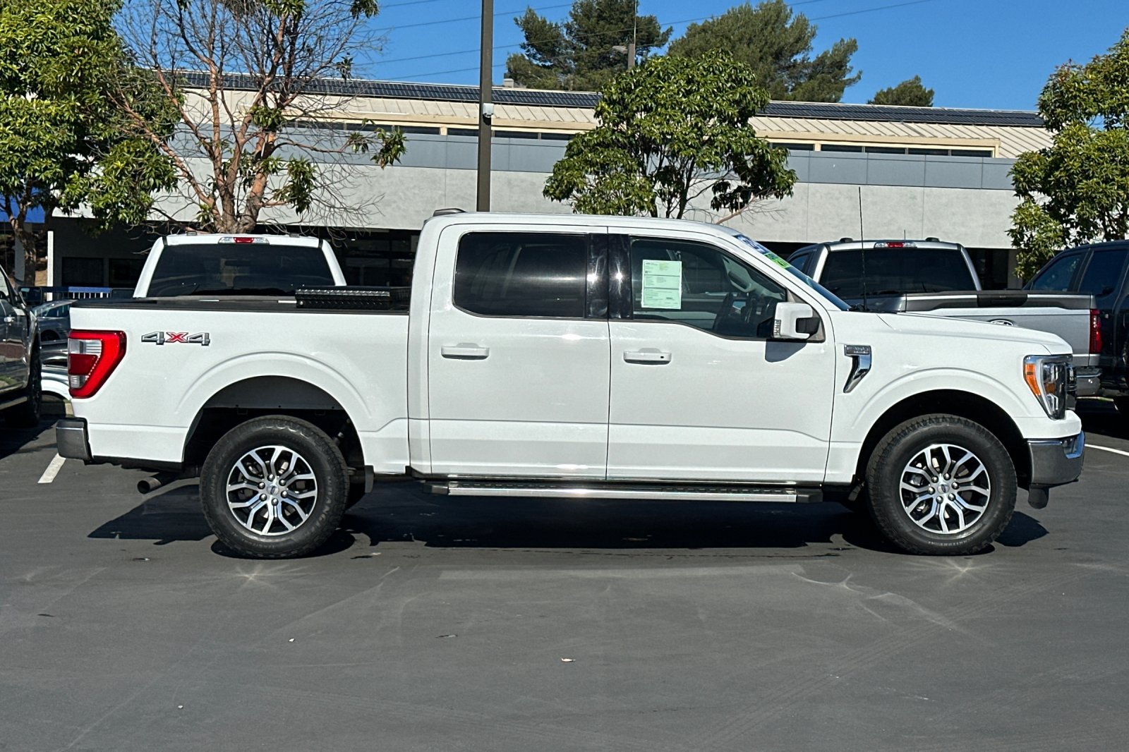 Certified 2022 Ford F150 Lariat w/ Equipment Group 501A Mid AWD/4WD image 4