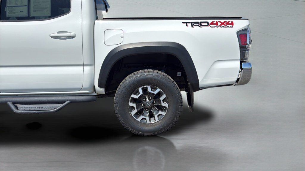 Used 2020 Toyota Tacoma TRD Off-Road AWD/4WD image 32