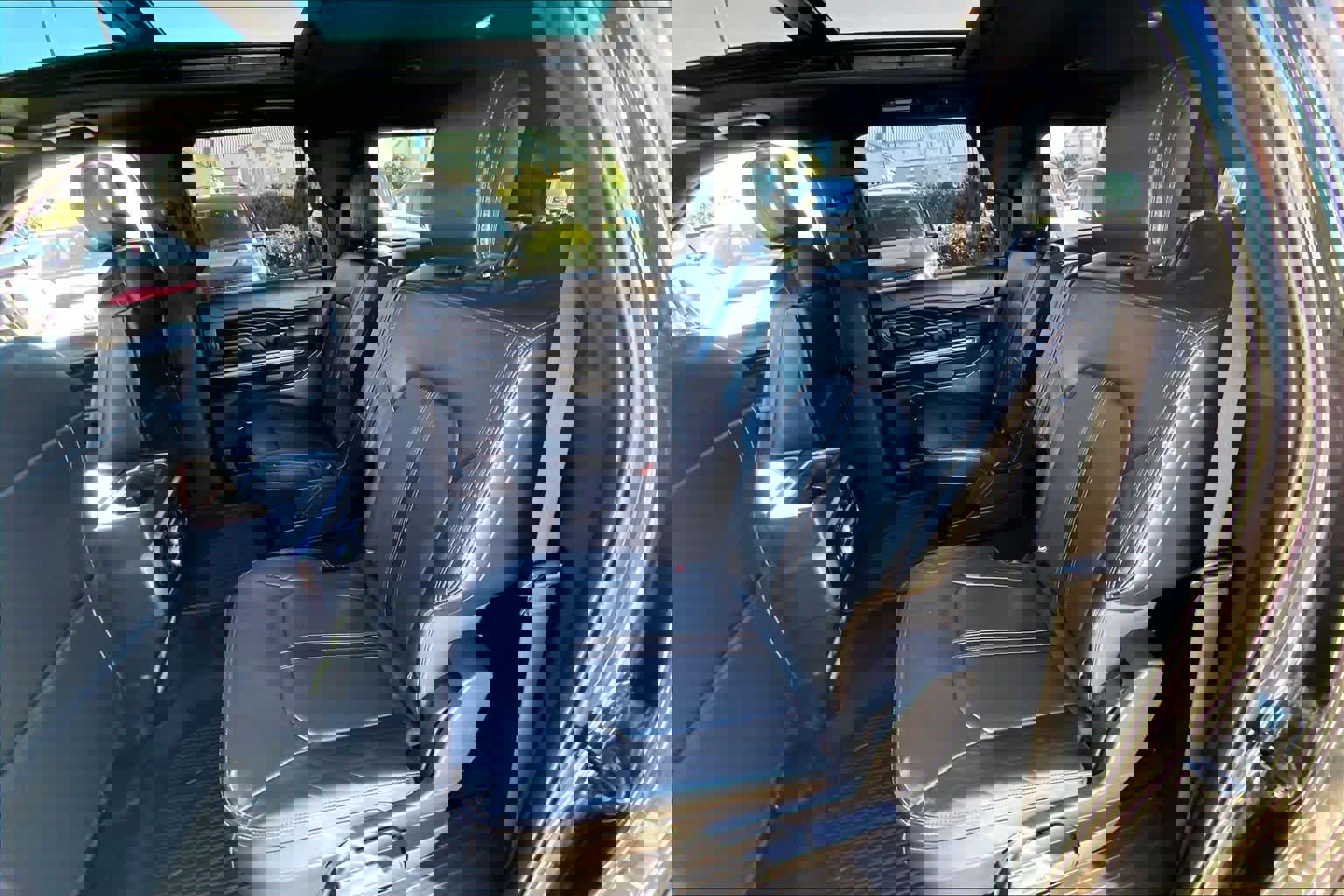 Certified 2023 Ford Expedition Max Platinum image 18