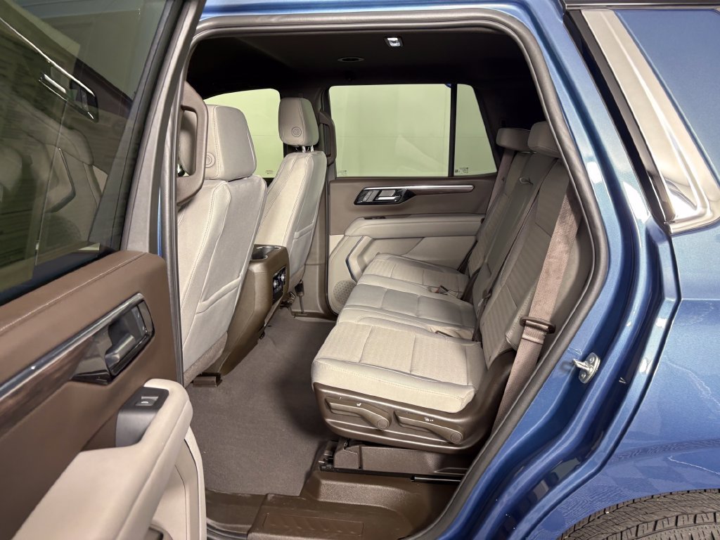 Used 2025 Chevrolet Tahoe LS RWD image 28