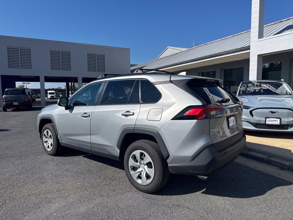 Used 2019 Toyota RAV4 LE w/ All Weather Liner Package AWD/4WD image 3