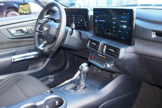Certified 2024 Ford Mustang Coupe image 10