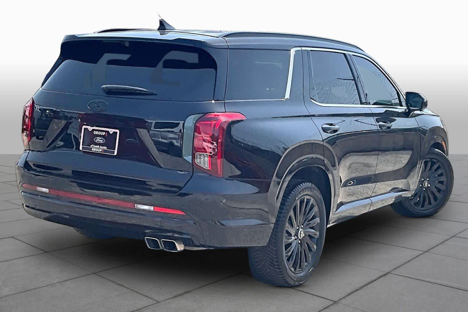 Used 2025 Hyundai Palisade Calligraphy AWD/4WD image 7
