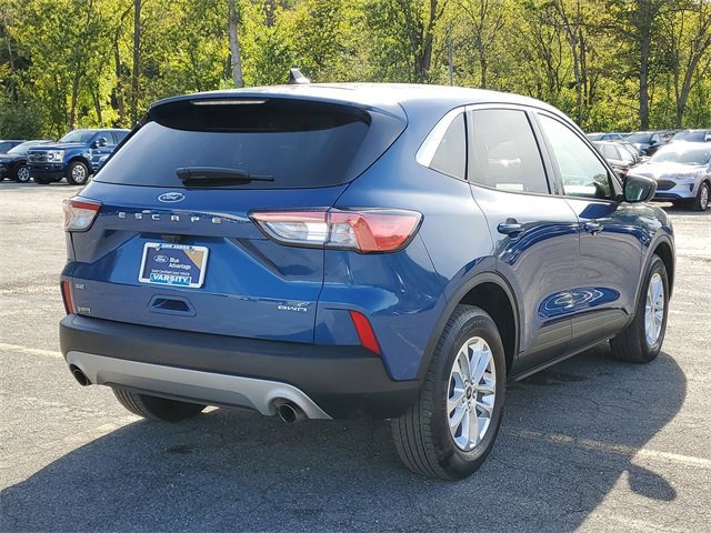 Certified 2022 Ford Escape SE w/ Cold Weather Package image 3