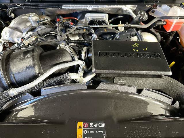 Used 2025 GMC Sierra 2500 AT4 w/ Technology Package AWD/4WD image 9