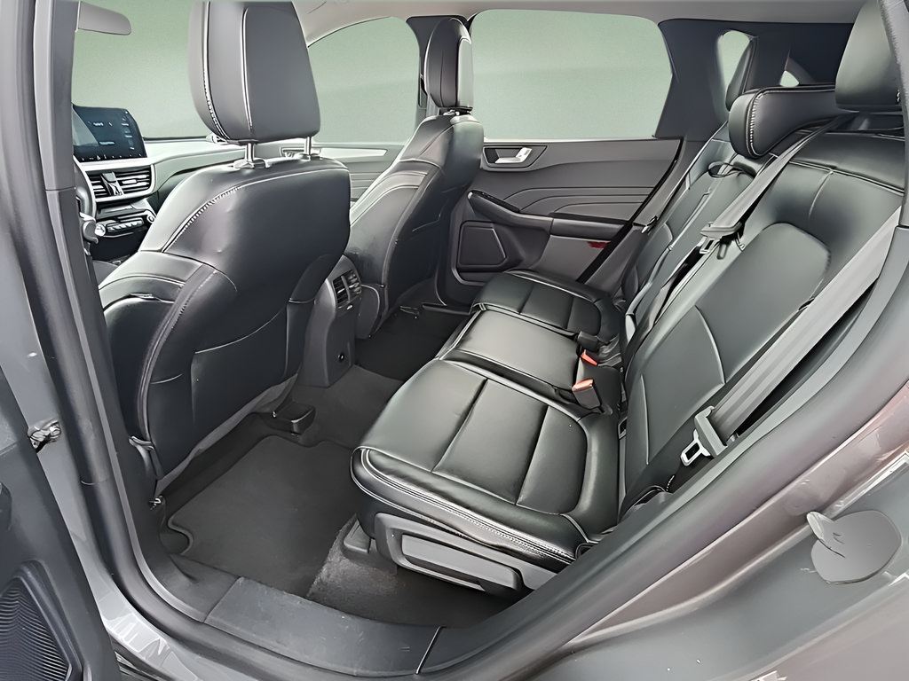 Certified 2024 Ford Escape Platinum AWD/4WD image 21