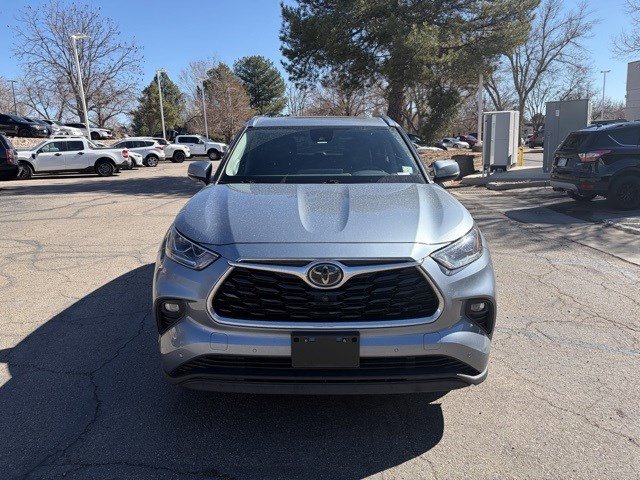 Used 2020 Toyota Highlander Limited image 9