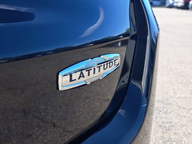 Used 2024 Jeep Compass Latitude image 8